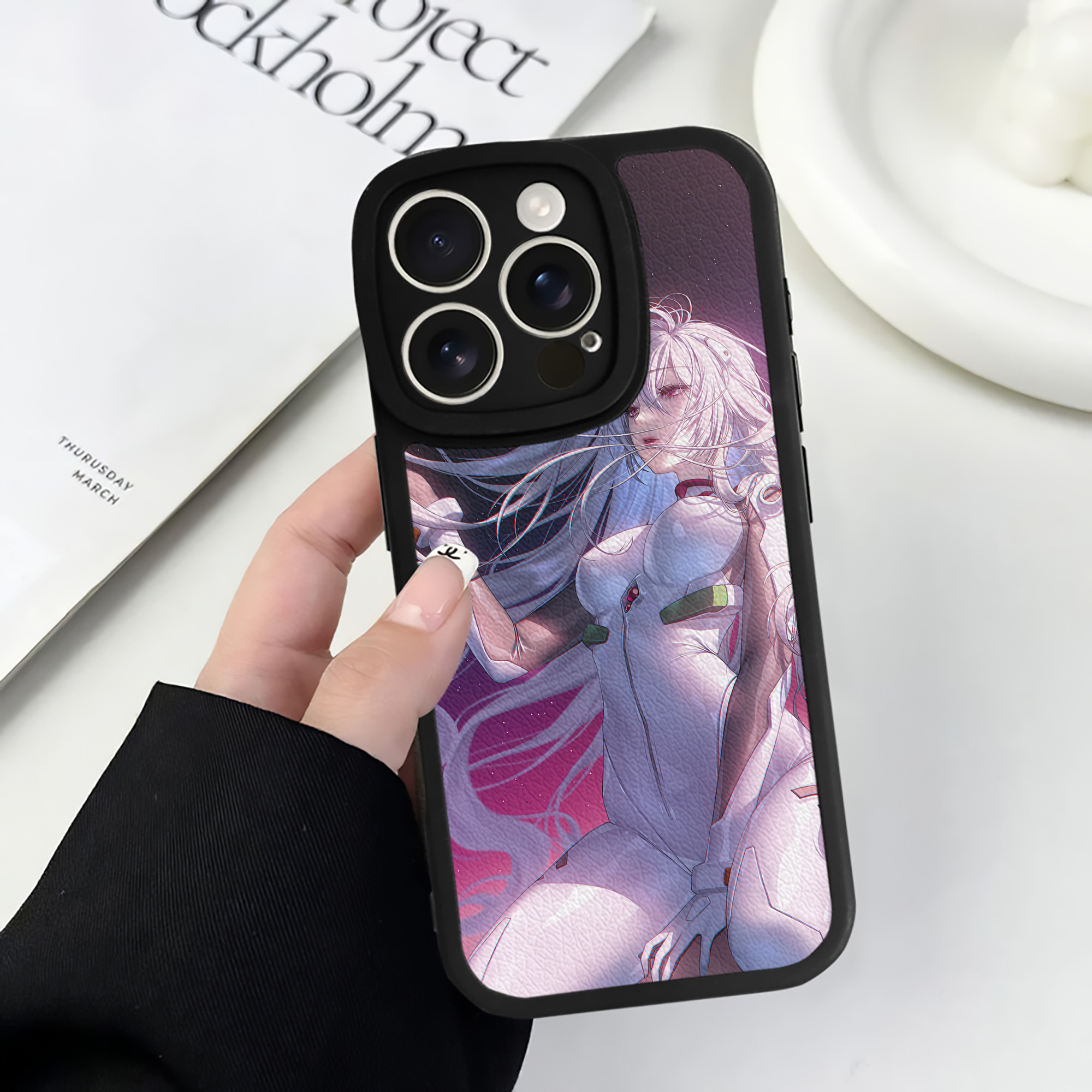 （画像用） EVA 新世紀エヴァンゲリオン 【iPhone 16シリーズ対応】シリコンスマホケース（レザー調） 材質：シリコン